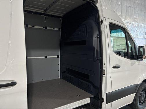 2025 Mercedes-Benz Sprinter 2500 High Roof