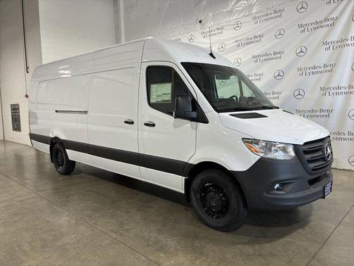 2025 Mercedes-Benz Sprinter 2500 High Roof