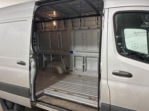 2020 Mercedes-Benz Sprinter 2500 Standard Roof