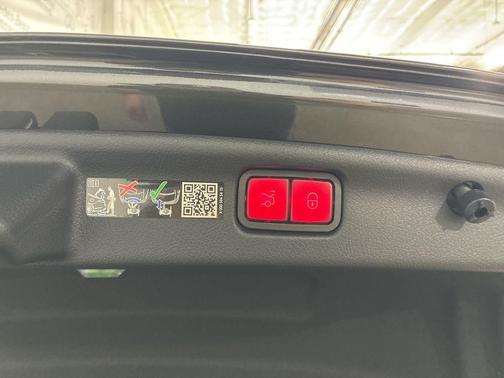 2025 Mercedes-Benz AMG C 43 4MATIC