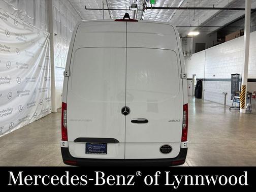 Arctic White 2025 Mercedes-Benz Sprinter 2500 High Roof