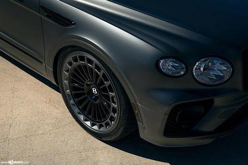 2022 Bentley Bentayga V8