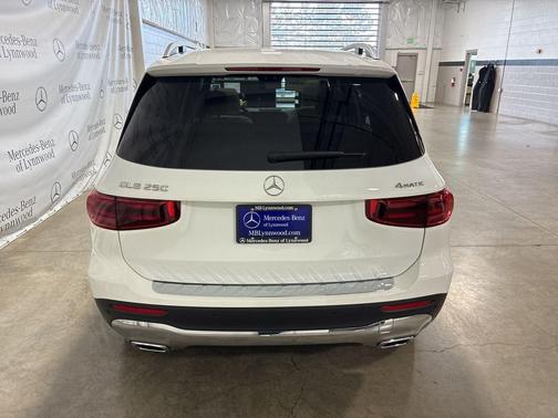 2026 Mercedes-Benz GLB 250 4MATIC