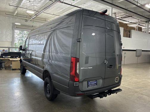 2025 Mercedes-Benz Sprinter 2500 High Roof