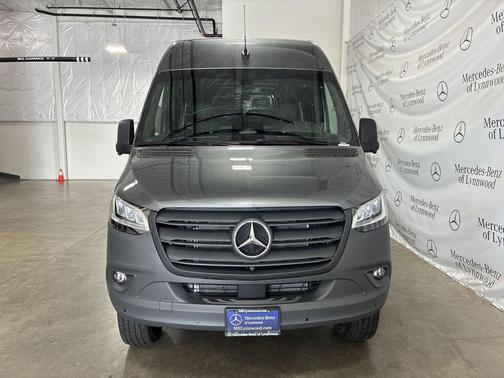 2025 Mercedes-Benz Sprinter 2500 High Roof