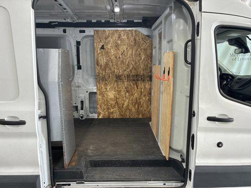 2018 Ford Transit-250 Base