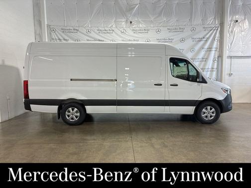 2025 Mercedes-Benz Sprinter 2500 High Roof