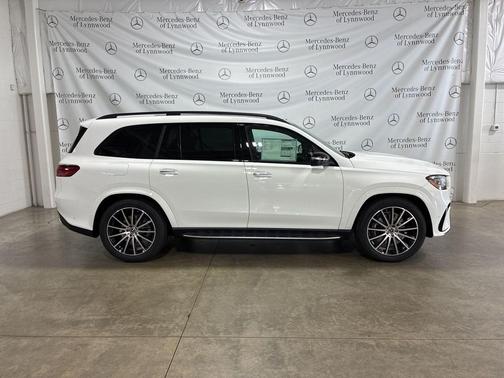 2026 Mercedes-Benz GLS 580 4MATIC