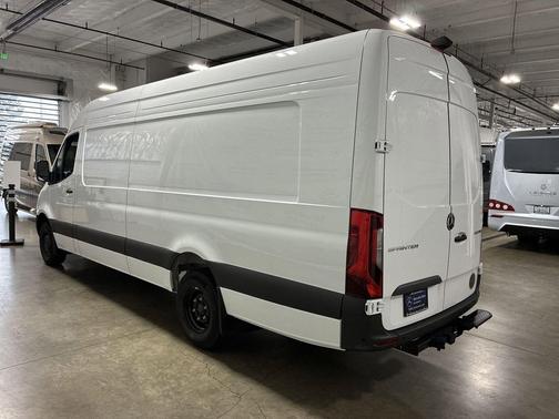 2025 Mercedes-Benz Sprinter 3500XD High Roof