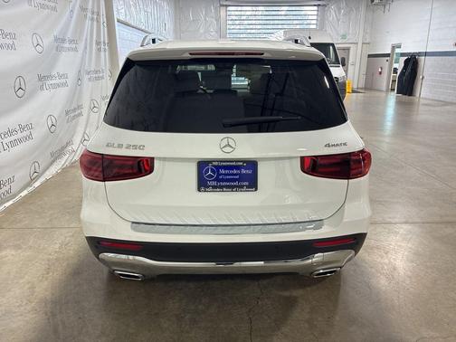 2026 Mercedes-Benz GLB 250 4MATIC