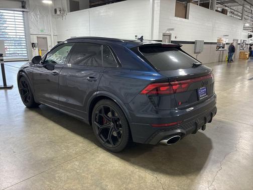 2025 Audi RS Q8 4.0T