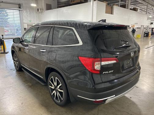 2020 Honda Pilot AWD Elite