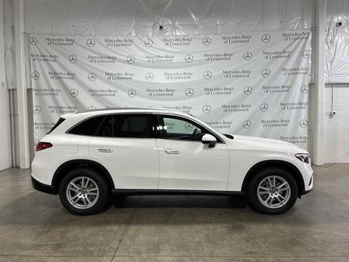 2025 Mercedes-Benz GLC 300 4MATIC