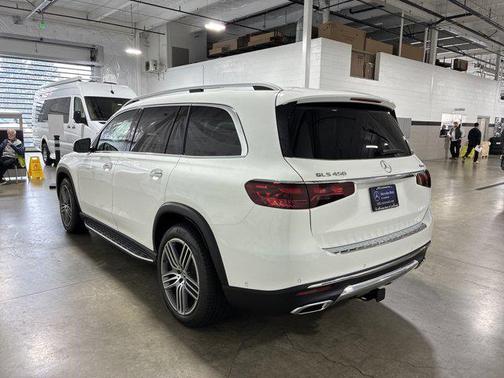 2025 Mercedes-Benz GLS 450 4MATIC