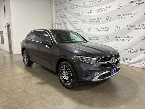 2025 Mercedes-Benz GLC 300 4MATIC