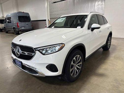 2025 Mercedes-Benz GLC 300 4MATIC