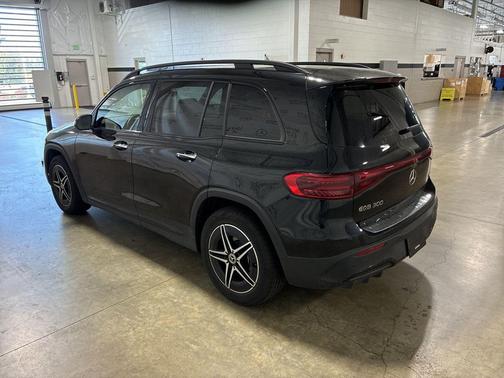 2024 Mercedes-Benz EQB 300 4MATIC