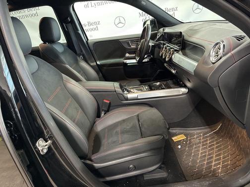 2024 Mercedes-Benz EQB 300 4MATIC