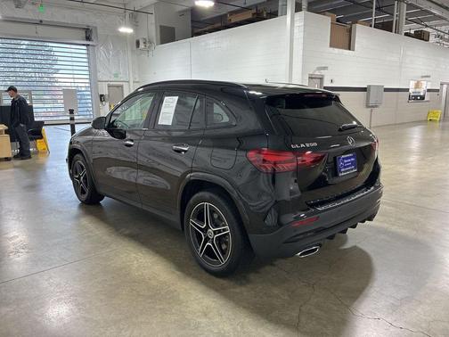 2025 Mercedes-Benz GLA 250 4MATIC