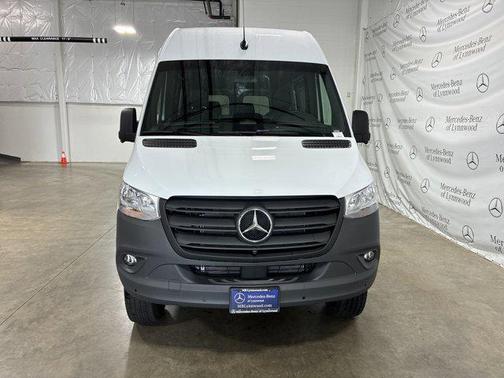 2025 Mercedes-Benz Sprinter 2500 High Roof