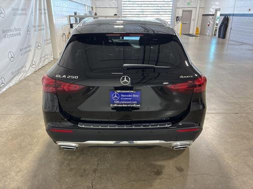 2025 Mercedes-Benz GLA 250 4MATIC