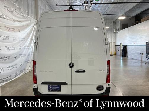 Arctic White 2025 Mercedes-Benz Sprinter 2500 High Roof