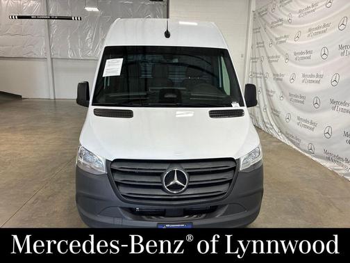 Arctic White 2025 Mercedes-Benz Sprinter 2500 High Roof