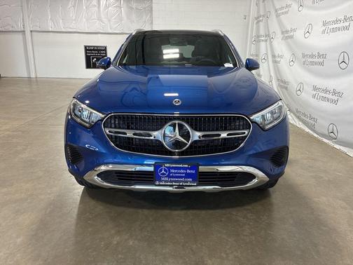 2026 Mercedes-Benz GLC 300 4MATIC