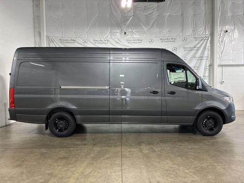 2025 Mercedes-Benz Sprinter 2500 High Roof
