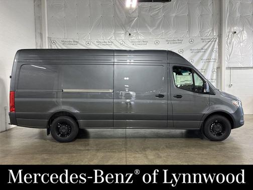 2025 Mercedes-Benz Sprinter 2500 High Roof