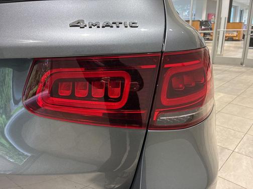 Selenite Grey Metallic 2021 Mercedes-Benz GLC 300 4MATIC