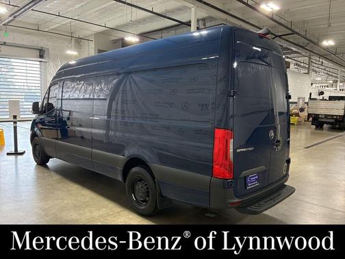 2024 Mercedes-Benz Sprinter 2500 High Roof