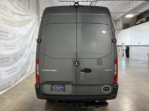 2025 Mercedes-Benz Sprinter 2500 High Roof