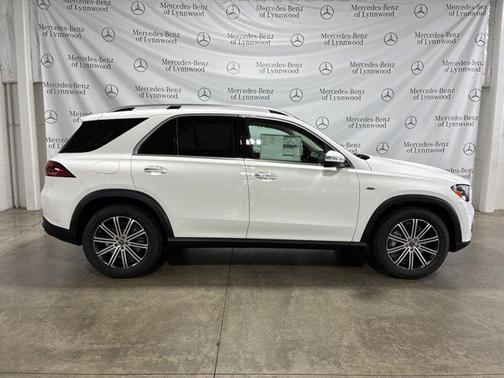 2025 Mercedes-Benz GLE 450e 4MATIC