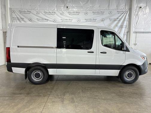 2025 Mercedes-Benz Sprinter 2500 High Roof