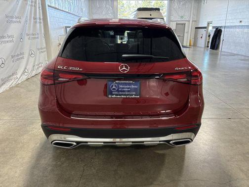 2025 Mercedes-Benz GLC 350e Base