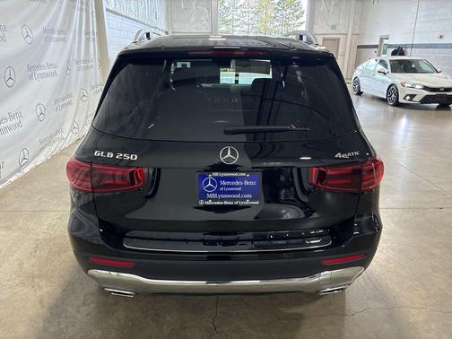 2026 Mercedes-Benz GLB 250 4MATIC
