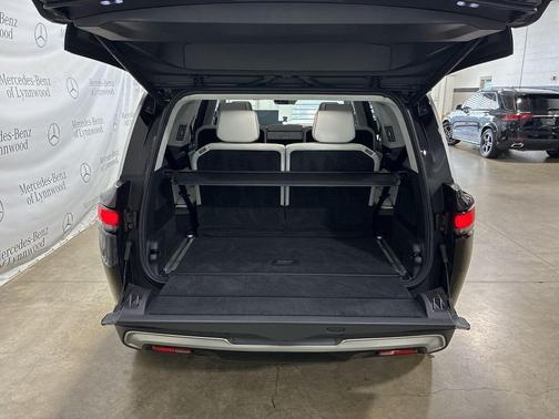 2024 Rivian R1S Adventure