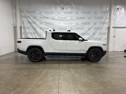 2022 Rivian R1T Adventure