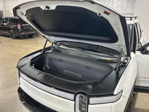 2022 Rivian R1T Adventure