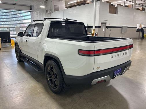 2022 Rivian R1T Adventure