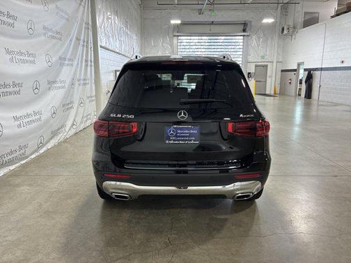 2025 Mercedes-Benz GLB 250 4MATIC