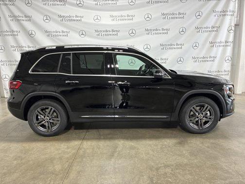 2025 Mercedes-Benz GLB 250 4MATIC