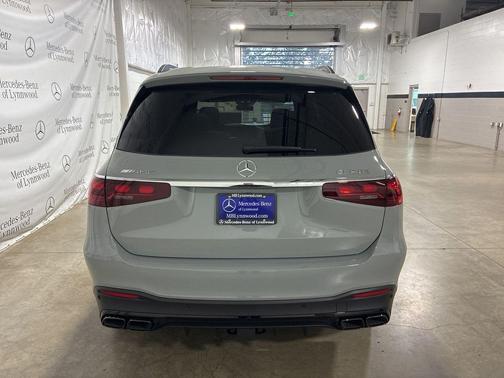 2026 Mercedes-Benz AMG GLS 63 Base