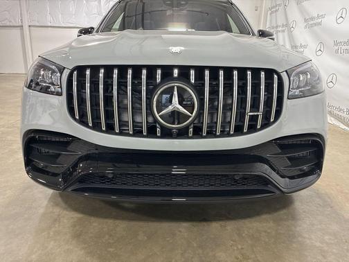 2026 Mercedes-Benz AMG GLS 63 Base