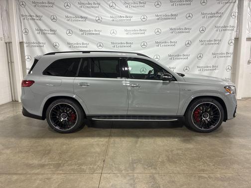 2026 Mercedes-Benz AMG GLS 63 Base