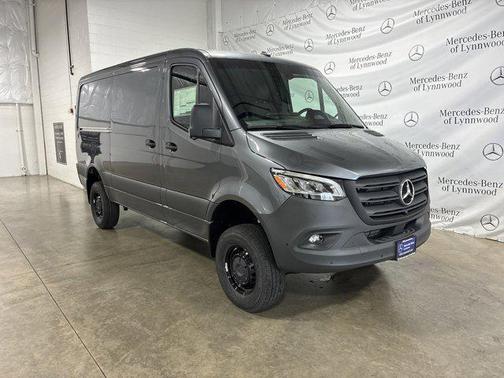 2025 Mercedes-Benz Sprinter 2500 Standard Roof
