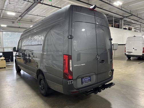 2025 Mercedes-Benz Sprinter 2500 High Roof