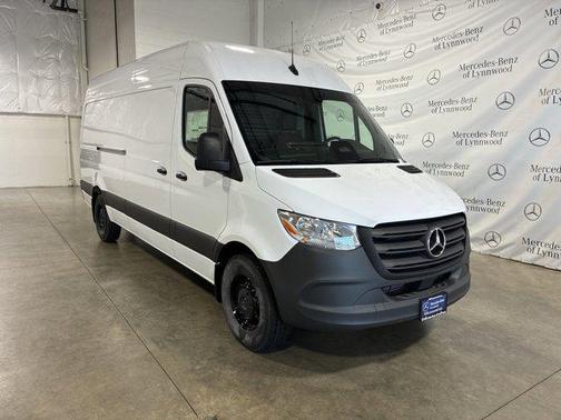 2025 Mercedes-Benz Sprinter 2500 High Roof