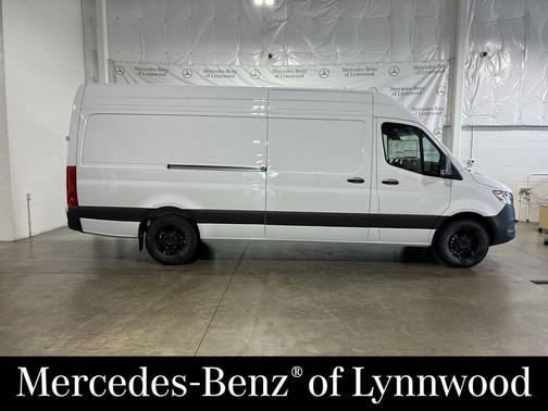 2025 Mercedes-Benz Sprinter 2500 High Roof